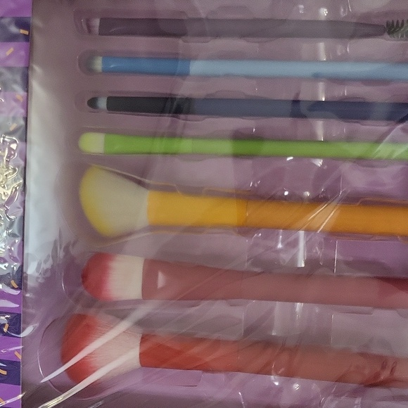 Brand New MACY'S THANKSGIVING DAY BRUSH SET - Picture 4 of 4